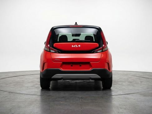 Used 2025 Kia Soul LX w/ LX Technology Package image 7