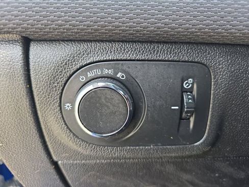 Used 2017 Chevrolet Cruze LT w/ Convenience Package image 10