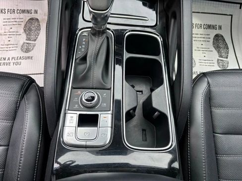 Used 2024 Kia Telluride SX Prestige AWD/4WD image 16