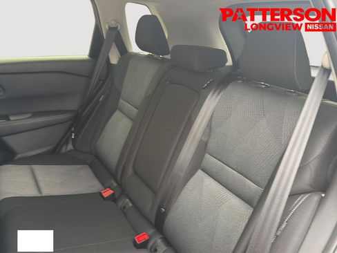 Used 2025 Nissan Rogue SV FWD image 19