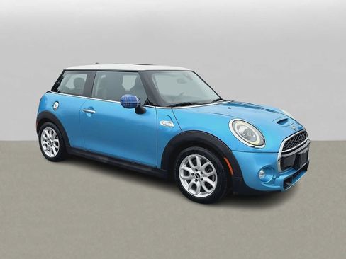 Used 2019 MINI Cooper S FWD image 2