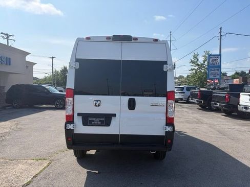 Used 2023 RAM ProMaster 2500 FWD image 6