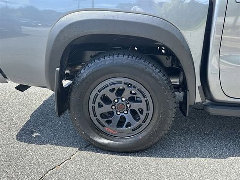 Certified 2025 Nissan Frontier PRO-4X w/ Pro Convenience Package image 18