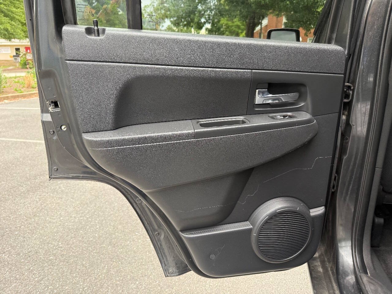 Used 2011 Jeep Liberty Sport w/ Popular Equipment Group AWD/4WD image 11