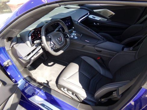 Used 2025 Chevrolet Corvette Stingray Preferred Cpe w/ Z51 Performance Package RWD image 26