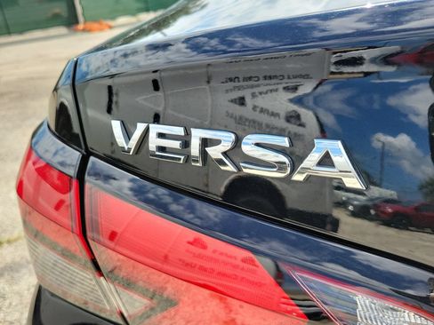 Used 2025 Nissan Versa SV FWD image 5