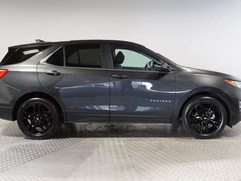 Used 2021 Chevrolet Equinox LT FWD image 2