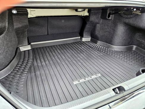 Used 2025 Toyota Camry LE image 12