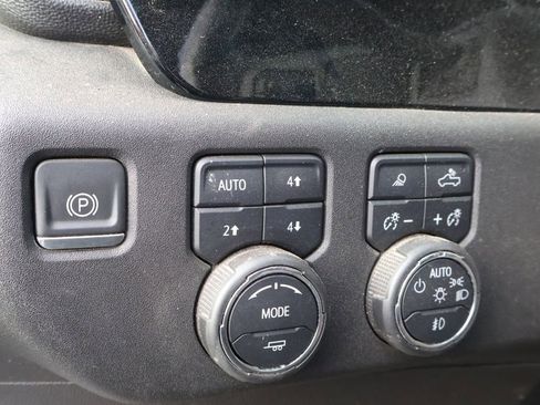 Used 2024 Chevrolet Silverado 2500 LTZ image 18