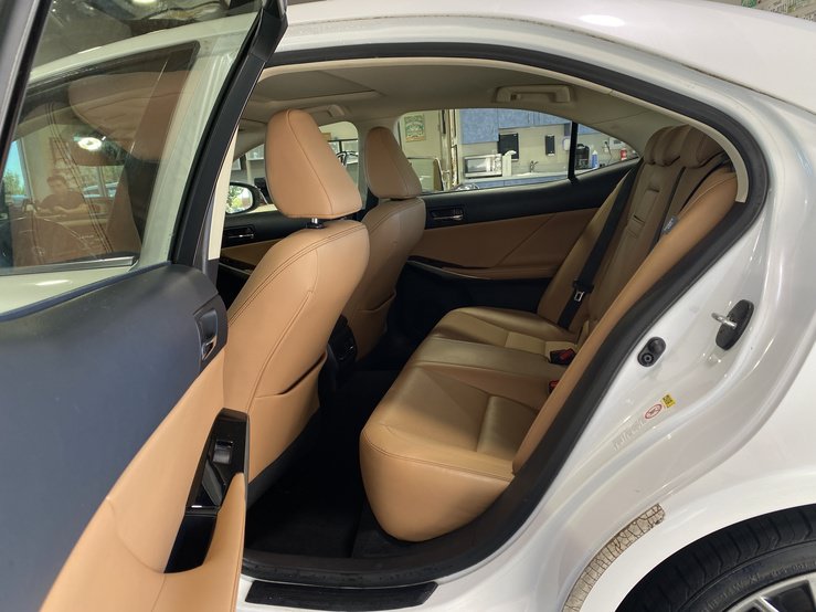 Used 2015 Lexus IS 250 w/ Navigation System Package RWD image 16