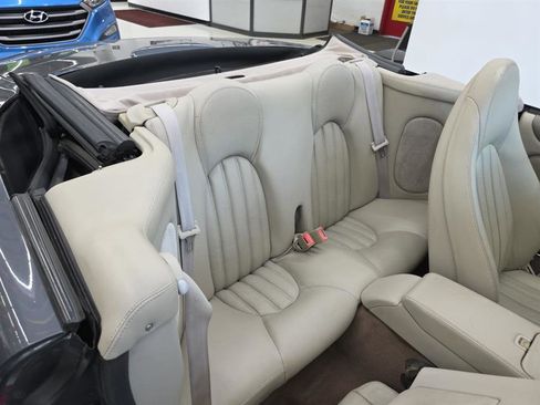 Used 2000 Jaguar XK8 Convertible image 9