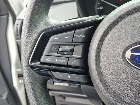 Used 2025 Subaru Crosstrek 2.0i Premium image 19