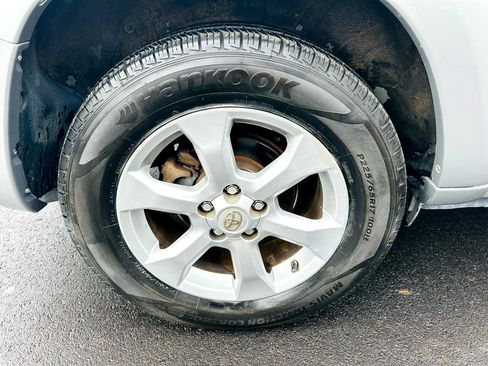 Used 2009 Toyota RAV4 Limited image 12