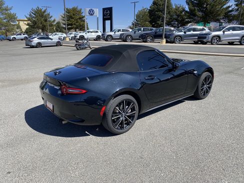 Used 2024 MAZDA MX-5 Miata Grand Touring w/ Weather Package image 43