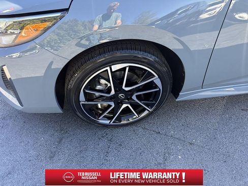 New 2025 Nissan Sentra SR w/ SR Premium Package image 20