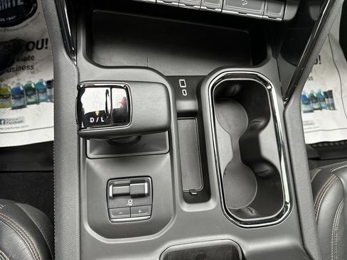 Used 2023 GMC Sierra 1500 AT4 w/ Technology Package image 15