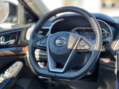 Used 2018 Nissan Maxima Platinum image 28