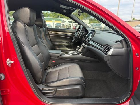 Used 2018 Honda Accord Sport image 16