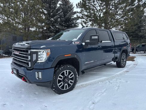 Used 2021 GMC Sierra 2500 AT4 w/ AT4 Premium Plus Package image 2