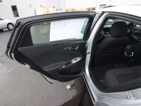 Used 2022 Chevrolet Malibu LT FWD image 22