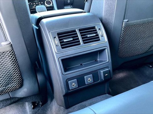 Used 2024 Jaguar F-PACE R-Dynamic S image 10