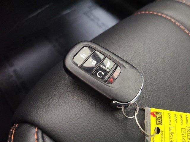 Used 2025 Honda Pilot TrailSport image 40