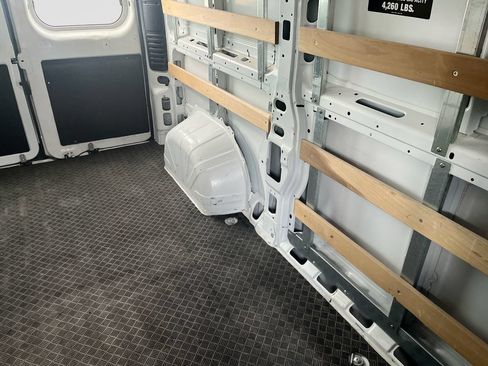 Used 2025 RAM ProMaster 2500 w/ U-Haul Equipment Group FWD image 22