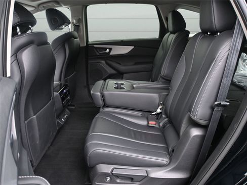 Used 2023 Acura MDX SH-AWD w/ Technology Package image 11