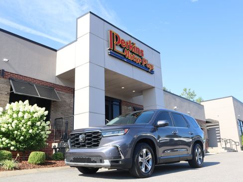 Used 2025 Honda Pilot EX-L image 33