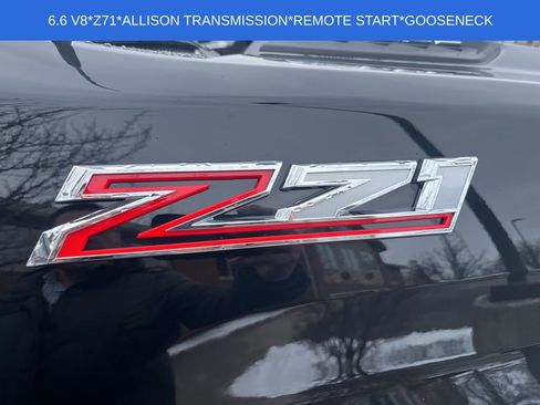 Used 2024 Chevrolet Silverado 2500 Custom w/ Custom Convenience Package image 9