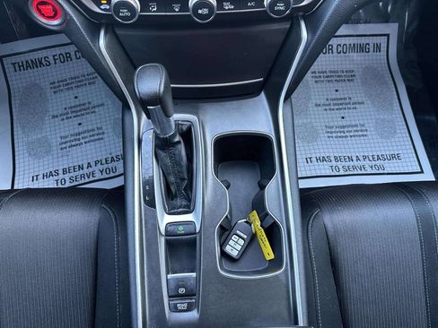 Used 2020 Honda Accord EX image 23