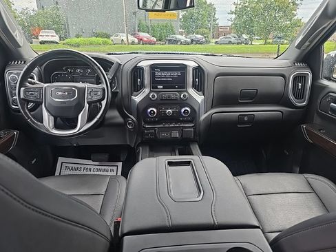 Used 2021 GMC Sierra 1500 SLT w/ SLT Convenience Package AWD/4WD image 16