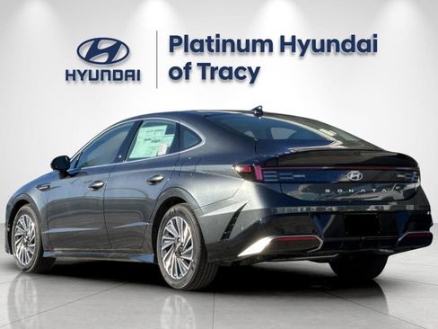 New 2026 Hyundai Sonata Limited FWD image 6