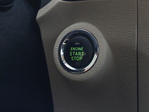 Used 2011 Toyota Venza AWD w/ Premium Pkg #2 image 33