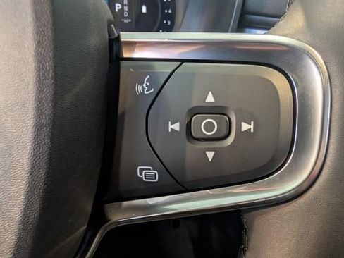 New 2026 Volvo XC40 B5 Ultra w/ Climate Package image 18