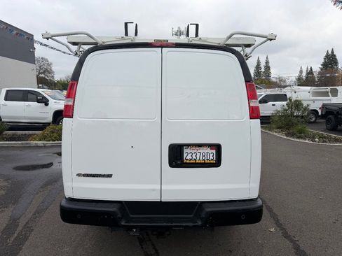 Used 2021 Chevrolet Express 2500 w/ Driver Convenience Package image 8