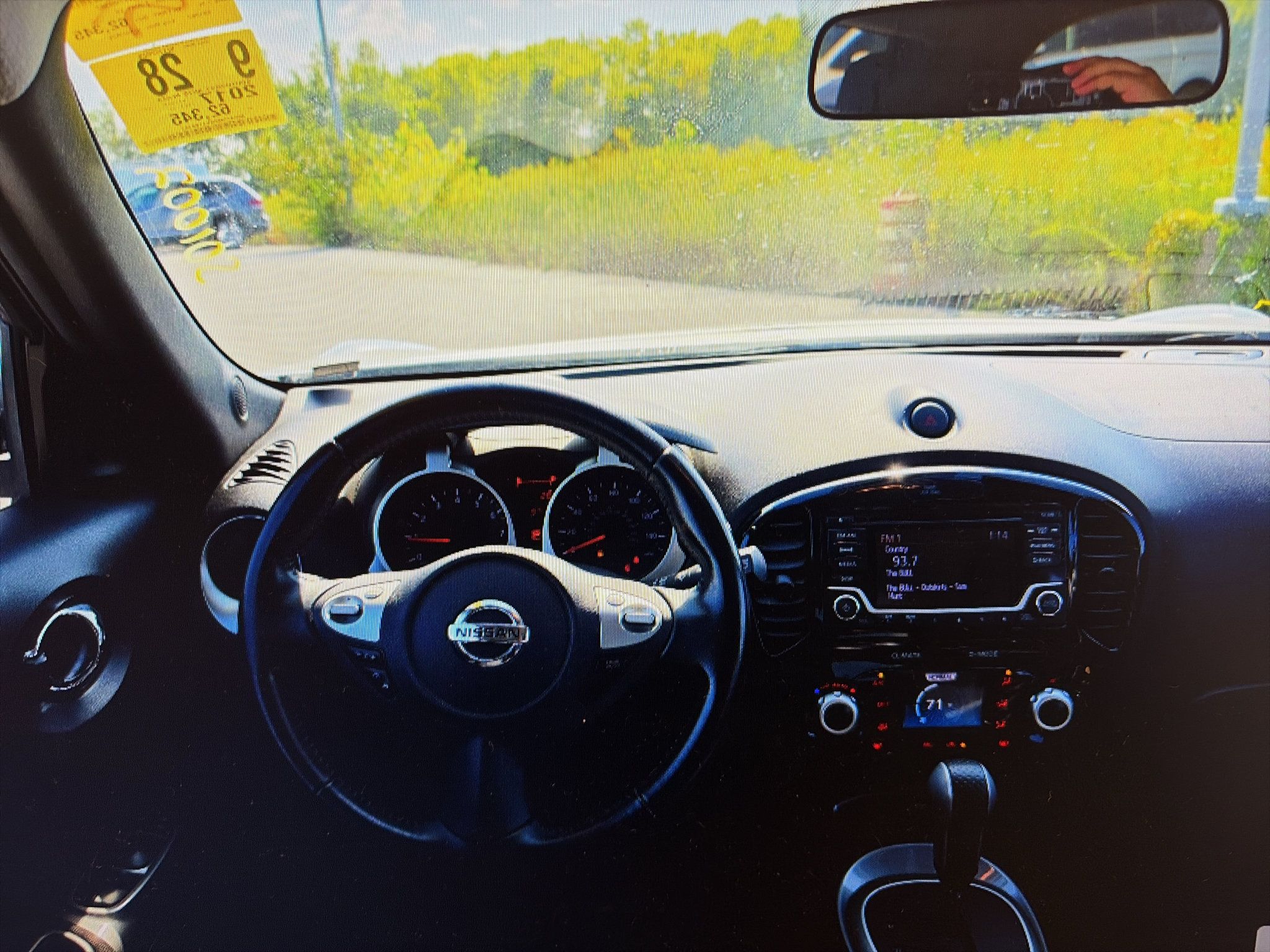 Used 2017 Nissan Juke SV FWD image 5