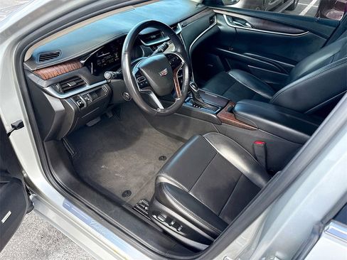 Used 2019 Cadillac XTS Luxury image 25