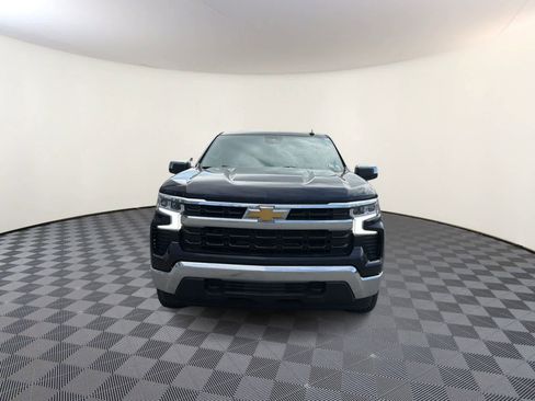 Used 2023 Chevrolet Silverado 1500 LT AWD/4WD image 3