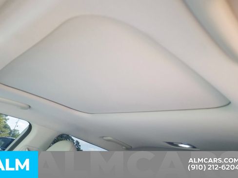 Used 2024 Hyundai Kona Limited FWD image 9