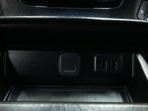 Used 2018 GMC Yukon Denali AWD/4WD image 41