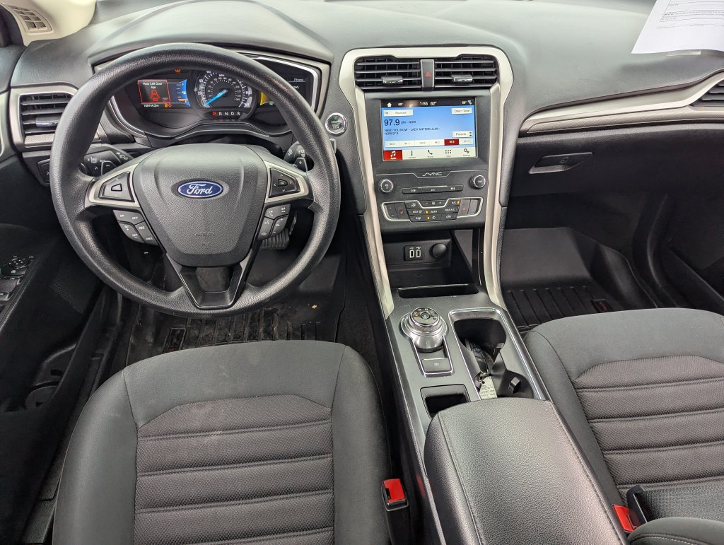 Used 2019 Ford Fusion SE AWD/4WD image 31
