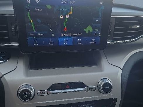 Certified 2023 Ford Explorer XLT w/ Equipment Group 202A AWD/4WD image 19
