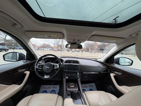 Used 2018 Jaguar F-PACE Prestige image 33
