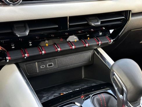 Used 2024 GMC Canyon AT4X image 26