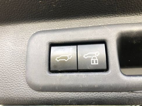 Used 2023 Toyota Sequoia Limited image 8