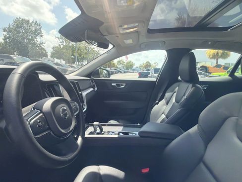 Used 2025 Volvo S60 B5 Core FWD image 28