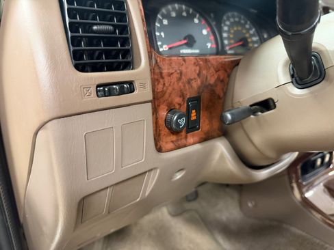 Used 2000 Toyota 4Runner Limited AWD/4WD image 21