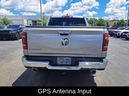 Used 2019 RAM 1500 Laramie AWD/4WD image 4