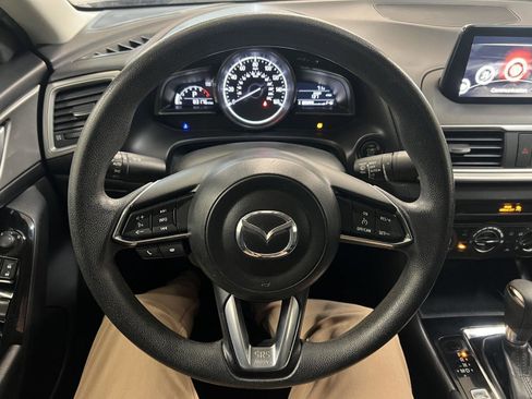 Used 2018 MAZDA MAZDA3 Sport w/ Preferred Equipment Package image 6